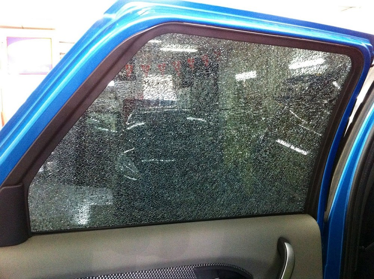 Co nen dan phim cach nhiet cho oto mua nang nong?-Hinh-2