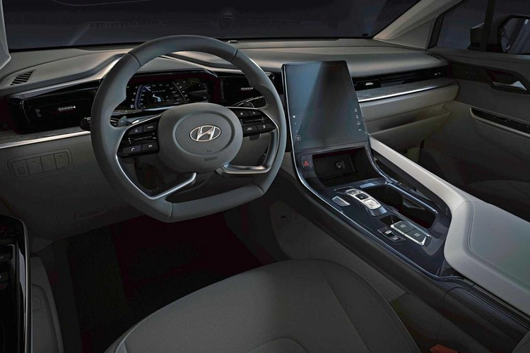 Tương tự ngoại thất, nội thất của Hyundai Custo 2022 cũng được thiết kế khá giống với Tucson thế hệ mới. Điều này được thể hiện rõ qua thiết kế vô lăng đáy phẳng và nút bấm chuyển số của xe.