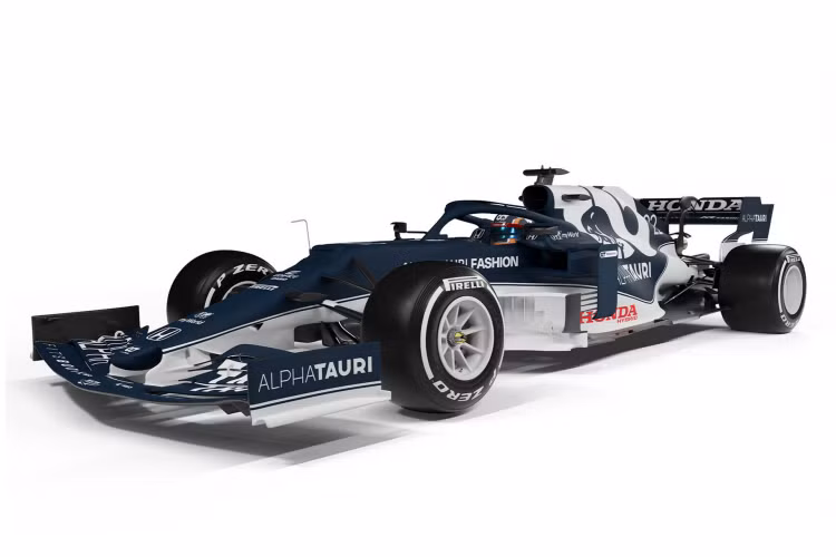  Alpha Tauri AT02 Alpha Tauri bước vào năm thứ hai của họ với tư cách là một đội Công thức 1 sau khi đổi tên từ Toro Rosso vào năm ngoái. Chiếc xe mới của họ, AT02, có màu sơn rất giống với AT01 của năm ngoái, chỉ có thêm màu xanh lam thay vì màu trắng. Đối với các tay đua, Pierre Gasly ở lại từ năm ngoái, và cùng với anh ấy sẽ là Yuki Tsunoda, tân binh tại giải đua F1.