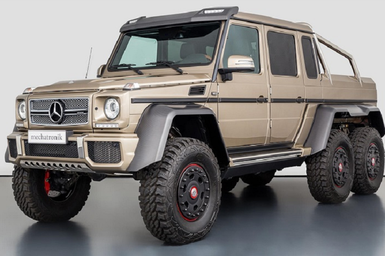 Hãng xe sang Đức đã từng giới thiệu phiên bản hàng đầu của G-Class vào năm 2013 có tên gọi là Mercedes-Benz G63 AMG 6x6 mới với số lượng sản xuất giới hạn 100 chiếc trên toàn cầu.