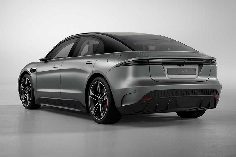 Những tiện ích khác được Sony thử nghiệm trên Vision-S còn có hệ thống âm thanh vòm 360 Reality Audio có khả năng tạo ra môi trường âm thanh riêng biệt cho từng người trên xe, hệ thống kết nối 5G, hệ thống chơi video game trên ôtô...