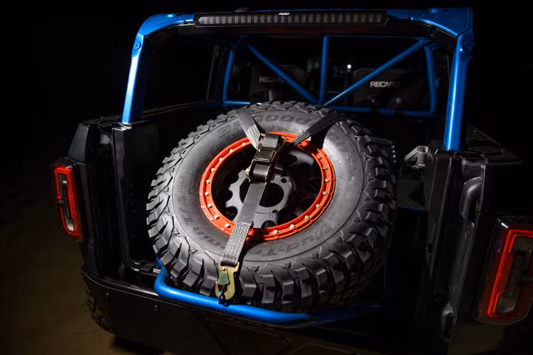 Để vượt qua mọi địa hình với tốc độ cao nhất, Bronco 4600 được trang bị hệ thống treo hiệu năng cao trên đường off-road.