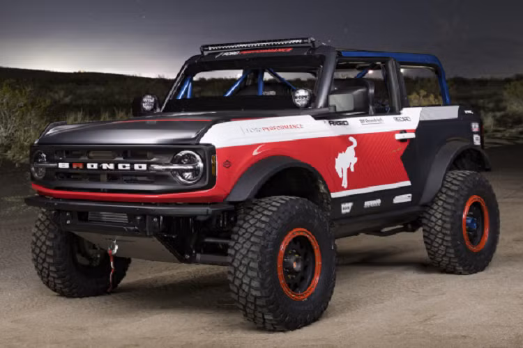 Ngam chiec SUV dia hinh Ford Bronco 4600 