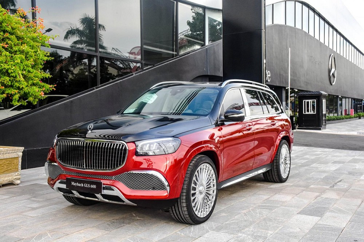 Hiện tại, số lượng xe SUV Mercedes-Maybach GLS 600 tại Việt Nam ước tính trên 35 chiếc và con số này sẽ không dừng lại khi các đại lý Mercedes-Benz cũng đã vào cuộc để bán xe Mercedes-Maybach GLS 600 chính hãng cho các "thượng đế".