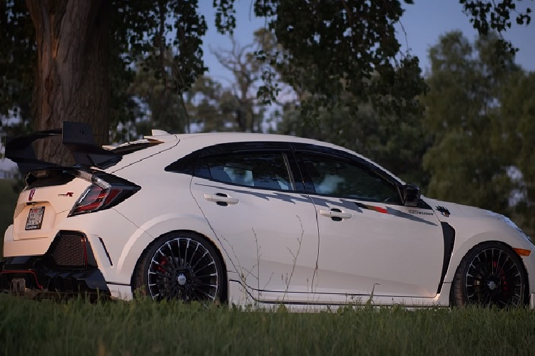 Theo giới chuyên gia, đây không được xem là một giải pháp tối ưu nhất, vì nó có thể dẫn đến những trải nghiệm lái xe không mấy ấn tượng trên đường phố.