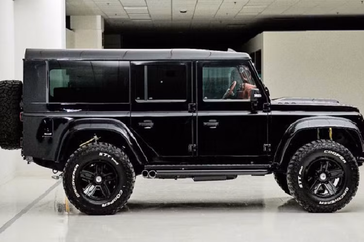 Land Rover Defender manh me va day suc hut nho Ares Designs-Hinh-2