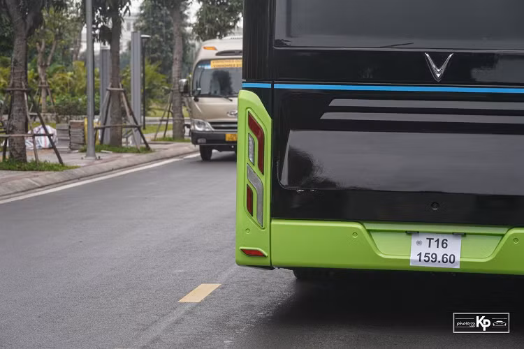 Cụ thể, ở khu vực này có trạm sạc nhằm phục vụ cung cấp năng lượng cho quá trình vận hành của VinBus.