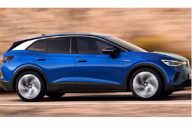 Mẫu xe điện của Volkswagen giờ đây có phạm vi di chuyển khoảng 386km trong khi phiên bản ID.4 AWD Pro S có tầm hoạt động xa hơn khoảng 14km. Một mức giảm không đáng kể so với phiên bản ID.4 mở bán lần đầu tiên với tầm hoạt động 402km. Tất cả các phiên bản của ID.4 đều chia sẻ chung nền tảng xe điện MEB của tập đoàn Volkswagen và gói pin 77 kWh bên dưới sàn xe.