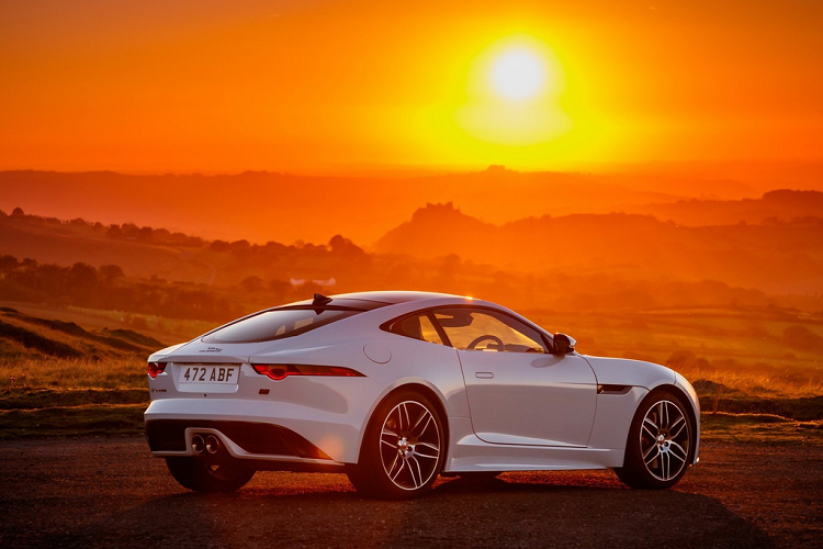 Jaguar Land Rover sap sa thai gan 5,4% tong so nhan vien-Hinh-2