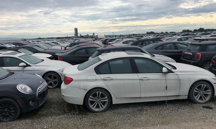 Gan 3.000 xe sang BMW va Mini “dam suong, dai nang” suot 6 nam