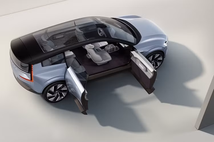 Được giới thiệu với concept “Recharged”, thế hệ Volvo XC90 tiếp theo sẽ có thiết kế tân tiến, loại bỏ những chi tiết không cần thiết và đề cao sự hoàn thiện với độ chính xác cao.