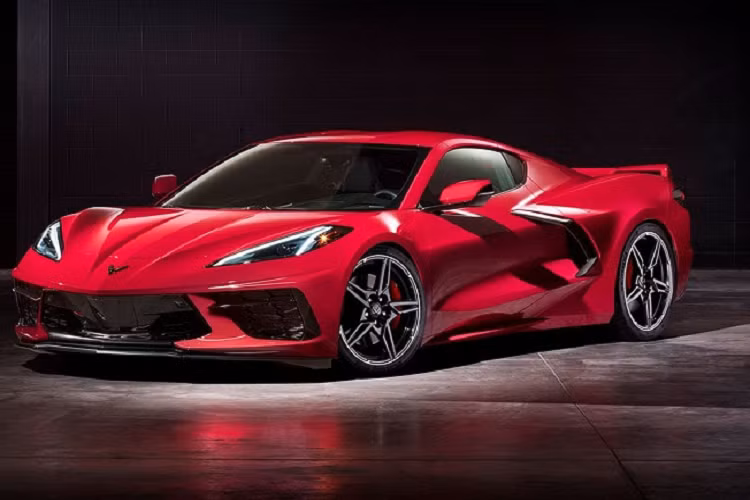 “Tôi đã lái Corvette trong 40 năm,” ông nói. “Nó là chiếc xe vui thú của tôi. Tôi có một chiếc Equinox 2018 làm phương tiện đi mua tạp hóa”.
