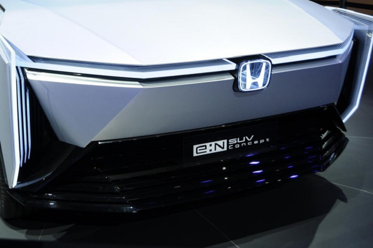 Giới thiệu một tầm nhìn thiết kế mới, chiếc Honda e:N SUV chạy điện được sản xuất với sự hợp tác của GAC và là 1 trong 5 mẫu xe e:N mà các công ty sẽ sản xuất cùng nhau. Tổng cộng 5 mãu xe khác trong dòng sản phẩm e:N dự kiến sẽ được sản xuất trong vòng 5 năm tới bởi liên doanh Dongfeng Honda.