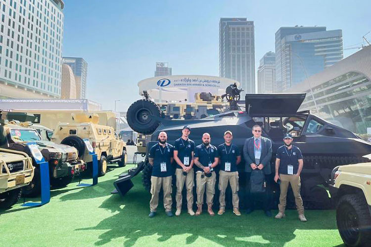 Mang tên gọi Storm bọc thép thế hệ mới, công ty Highland Systems từ Ukraine đã giới thiệu loại xe tăng quân sự đa năng, bọc thép kiên cố này tại triển lãm quốc phòng IREX ở Abu Dhabi. Nó có khả năng hoạt động cả trên mặt nước lẫn mặt nước như đã đề cập, nhưng nó còn cung cấp nhiều tính năng tiện ích hơn chỉ là tính lưỡng cư.