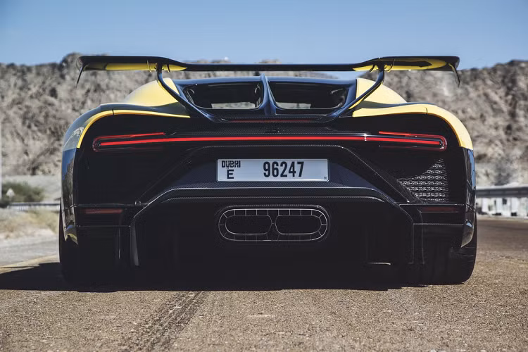 Mẫu xe còn sở hữu bộ mâm thiết kế hoàn toàn mới nằm hỗ trợ việc tản nhiệt khi phanh cũng như giảm hiện tượng nhiễu động không khí. Một số chi tiết khác được thay đổi như hốc bánh, viền cản trước cùng cánh gió khí động học được làm từ sợi carbon khiến cho chiếc xe ổn định hơn ở tốc độ cao.