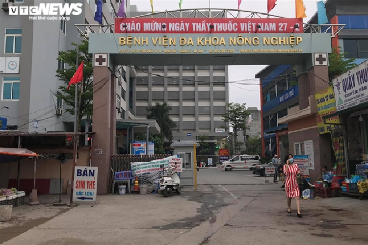 Be gai 2 tuoi chet trong ngay dau di hoc: Benh vien thong tin