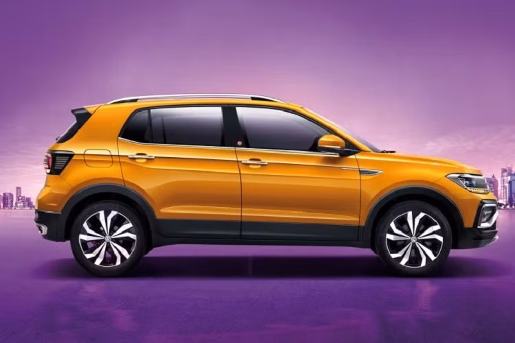 Mẫu SUV cỡ B này có một số trang bị nội thất đáng chú ý như màn hình cảm ứng 8 inch của hệ thống thông tin giải trí, 4 cổng USB, sạc điện thoại không dây Qi và hệ thống âm thanh Beats 300 W. Hiện hãng Volkswagen chưa công bố thời điểm ra mắt T-Cross tại thị trường Philippines. Theo tin đồn, giá xe Volkswagen T-Cross 2021 tại đây dao động từ 1,1 - 1,25 triệu Peso (khoảng 521 - 592 triệu đồng).