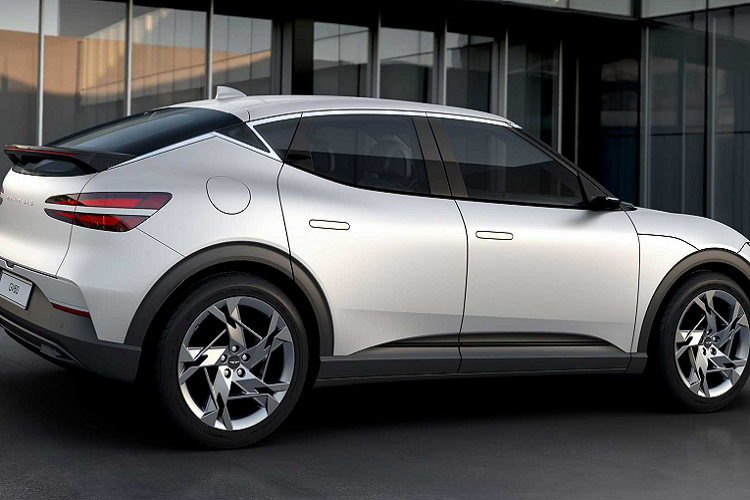 Chiếc xe điện cũng sẽ được hưởng lợi từ hệ thống điện 800V cho phép khả năng sạc nhanh nhất hiện nay. Xe dự kiến sẽ được bán ra tại Mỹ trong nửa cuối năm 2022 với mức giá xe Genesis GV60 2021 khởi điểm hơn 50.000 USD. Các thông tin kỹ thuật về GV60 cùng giá bán chi tiết sẽ được hãng chia sẻ nhiều hơn vào nửa cuối năm nay.