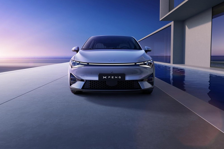 Các cảm biến là xương sống của hệ thống lái xe bán tự động XPILOT 3.5 mới, công nghệ đang được coi là “mạnh nhất” trong các mẫu xe sản xuất. Xpeng không đi vào chi tiết vào hiện tại, nhưng cho biết chức năng Navigation Guided Pilot của họ bây giờ sẽ có thể hoạt động trên đường thành phố chứ không chỉ đường cao tốc.