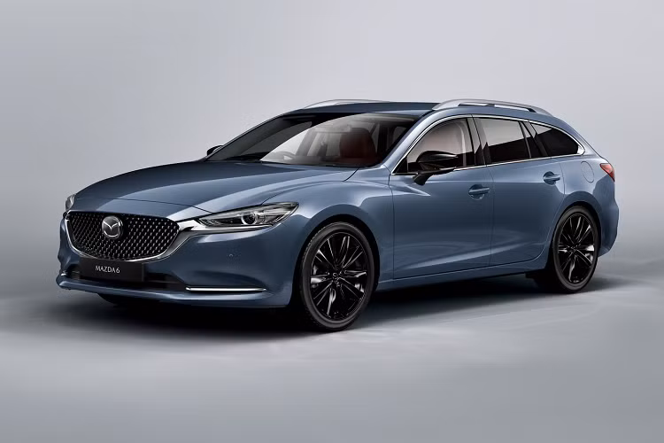 Tại Australia, Mazda6 Sport sedan và wagon đời 2021 có giá lần lượt là 26.725 USD và 27.729 USD. Bản Touring sedan và Touring wagon có giá 30.047 USD và 31.151 USD (khoảng gần 700 triệu - 721 triệu đồng). Phiên bản mới GT SP sedan có giá 36.073 USD và GT SP wagon có giá 37.078 USD (khoảng 835 - 859 triệu đồng). Biến thể cao cấp nhất Atenza sedan và wagon có giá lần lượt 38.700 USD và 39.704 USD (896 - 92 triệu đồng).