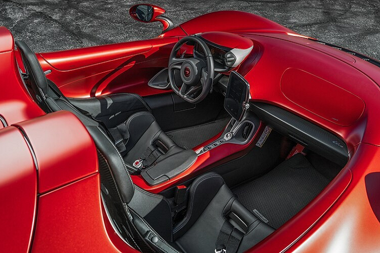 Trước đó, đơn vị nắm quyền phân phối thương hiệu xe Rolls-Royce tại Việt Nam đã có gửi thông cáo báo chí về lịch sử của hãng xe McLaren, vì thế, không loại trừ khả năng tại dải đất hình chữ S sẽ sớm có đại lý McLaren đầu tiên và sự có mặt của siêu phẩm Elva là điều cần thiết để có xe trưng bày cũng như giới thiệu những công nghệ đỉnh cao mà hãng đang áp dụng cho mẫu xe này.