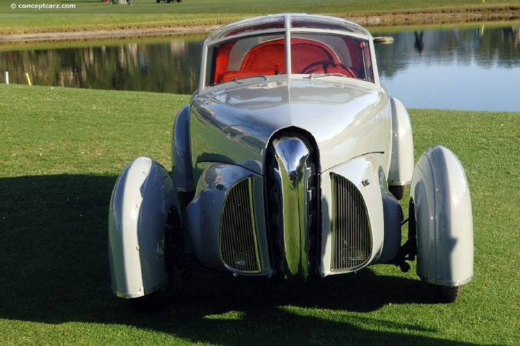 Bởi nguyên mẫu xe cổ Tasco 1948 được coi là một thất bại ngay khi ra mắt, không hề bất ngờ khi chúng ta tất nhiên sẽ không thể tìm thấy nổi một chiếc thứ hai trong thời hiện đại. Tuy nhiên, đó không phải lý do duy nhất giải thích độ hiếm của mẫu concept phi thường này. Trên thực tế, nó là chiếc xe duy nhất từng được chế tạo bởi nhà sản xuất.