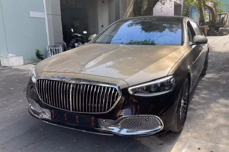 Theo nguồn tin từ đại lý nhập khẩu tư nhân, chiếc Mercedes-Maybach S680 2022 này có giá bán khoảng 18 - 20 tỷ đồng khi về Việt Nam.
