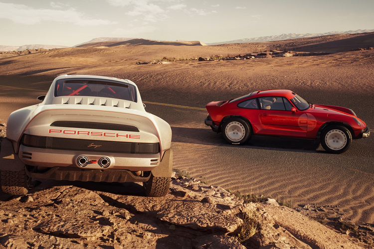 Một khách hàng giấu tên đã yêu cầu hãng độ Singer Vehicle Design phát triển riêng biệt 2 model 911 ACS, trong đó chiếc màu trắng sẽ tham gia các cuộc đua tại sa mạc, còn chiếc màu đỏ được tinh chỉnh để tranh tài ở điều kiện băng, tuyết.