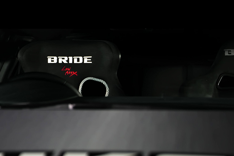 HKS vẫn chưa tiết lộ giá bán gói độ Toyota GR 86 này, nhiều khả năng mẫu Subaru BRZ mới cũng có thêm gói nâng cấp. Toyota GR 86 là phiên bản nâng cấp của mẫu Toyota 86 được ra mắt trước đây, GR 86 đã khắc phục được điểm yếu nhất của 86 là sức mạnh bằng cách trang bị cho xe khối động cơ 2.4L hút khí tự nhiên.