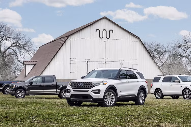 Ford Explorer King Ranch 2021 ra mat, tu hon 1,2 ty dong