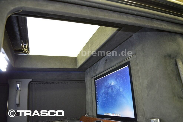 Theo hãng Trasco, chiếc SUV hạng sang này có khả năng chống đạn ở cấp độ VR7. Điều này có nghĩa là xe có thể chống được đạn NATO kích thước 7,62 x 51 mm của súng trường tự động.