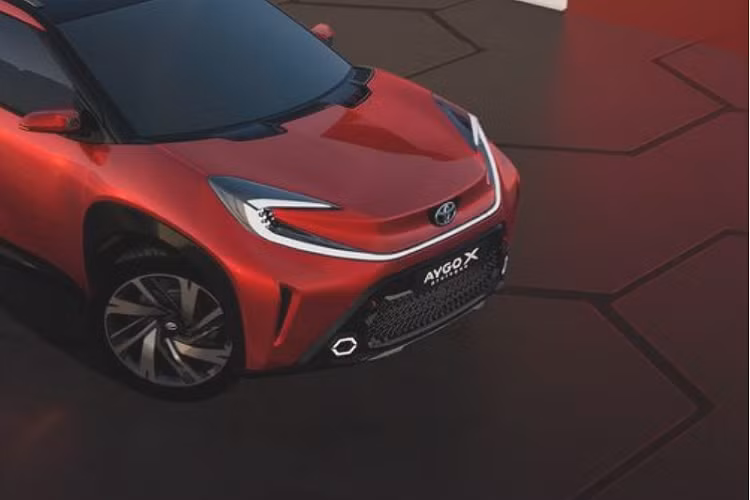 Mặc dù xu hướng xe điện và xe hybrid trên thị trường đang trở nên sôi động hơn bao giờ hết, nhưng Toyota cho biết Aygo X sẽ chỉ sử dụng động cơ đốt trong mà không có phiên bản chạy điện.
