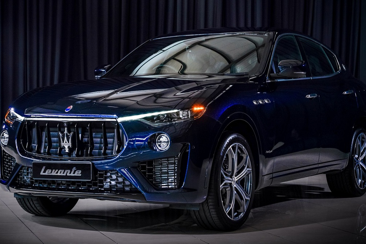 Maserati Levante S GranSport 2021, tu 4,8 ty dong tai Malaysia