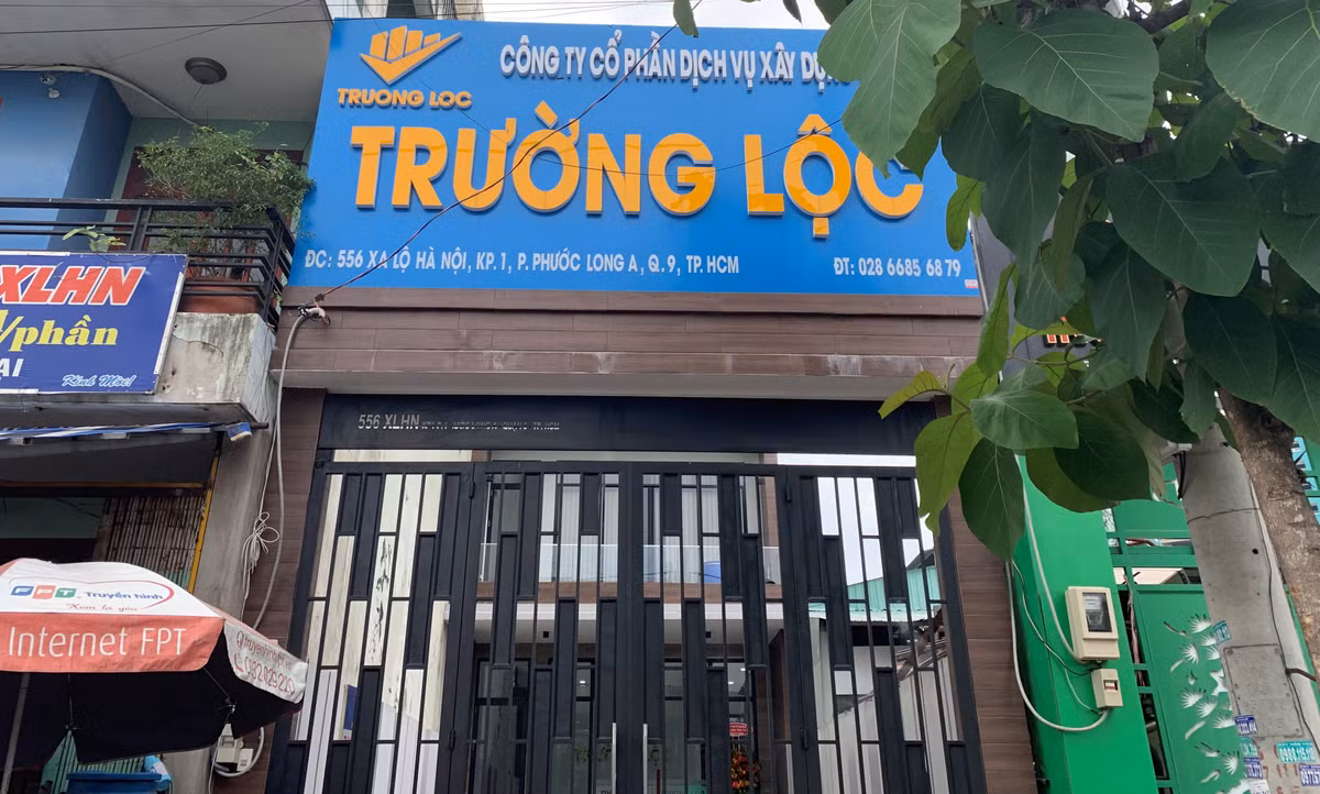 Vu dai gia co thu trong Mercedes 5 ty che luong CSGT: Xe dang the chap ngan hang-Hinh-2