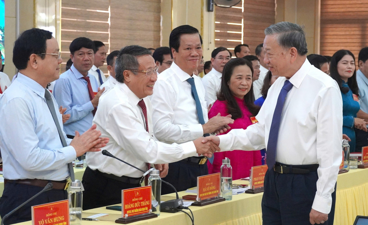 ĐBQH Hà Sỹ Đồng giữ chức vụ quyền Chủ tịch UBND tỉnh Quảng Trị DBQH Ha Sy Dong giu chuc vu quyen Chu tich UBND tinh Quang Tri