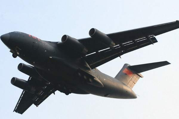 Y-20 là sản phẩm do Tập đoàn Công nghiệp Máy bay Xi'an sản xuất cho quân đội Trung Quốc và hiện là máy bay vận chuyển chiến lược lớn nhất mà Trung Quốc từng sản xuất. Máy bay này có trọng lượng cất cánh tối đa là 220 tấn. Dự án Y-20 được khởi động năm 2006 và cho tới năm 2016, chiếc máy bay vận tải quân sự này đã chính thức đi vào hoạt động.