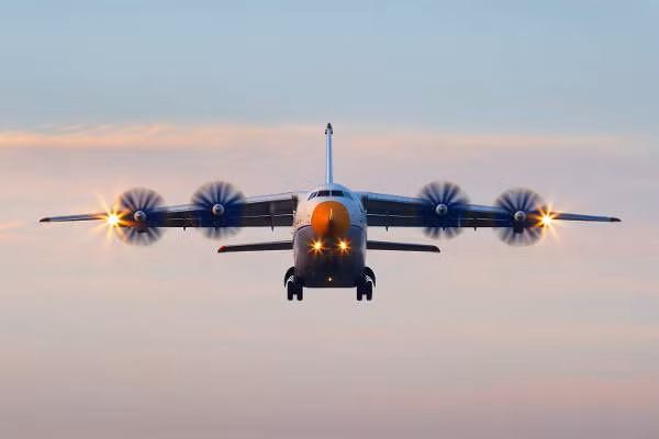 An-70 là một máy bay vận tải quân sự cất cánh và hạ cánh nhanh (Short Take-Off and Landing (STOL)) tầm trung thế hệ mới do Antonov phát triển. Máy bay này có thể vận chuyển bất kỳ phương tiện kỹ thuật và quân sự nào, cũng như hiện được sử dụng rộng rãi trong quân đội nhiều nước trên thế giới. Trọng lượng cất cánh tối đa của nó là 130 tấn trong khi tốc độ tối đa đạt được là 780 km/h.