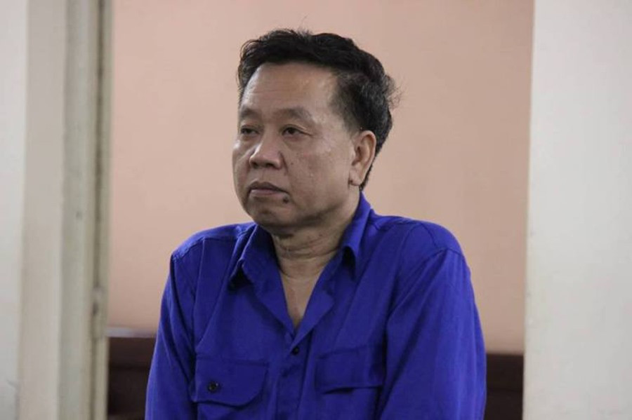 Mãn hạn tù, Giang vẫn sát cánh cùng chị em Oanh - Dung, chuyên tổ chức các sới bạc ở khắp nơi, nhưng kín kẽ hơn, chỉ đứng đằng sau tư vấn chứ không bao giờ ra mặt. Khi Dung “Hà” bị sát hại, chính Giang đứng ra lo liệu hết mọi việc cho đám tang. 2 năm sau khi Dung “Hà” chết, Oanh “Hà” bị bắt và lãnh án 20 năm tù vì tham gia cấp “hàng trắng” cho đường dây ma túy quốc tế của Minh “sứt”. Có lẽ tưởng rằng “đường về” của bà trùm quá mịt mù nên vợ chồng Giang - Oanh ly dị.