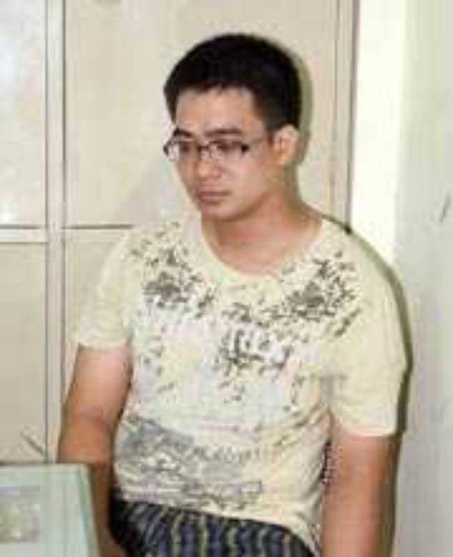 Khi các trinh sát bước vào căn hộ này, cô gái chủ nhà tỏ ra rất bất ngờ. Qua quan sát, lực lượng phá án nhận thấy trên tường nhà xuất hiện nhiều vết sơn mới, đè lên lớp sơn cũ. Khi được hỏi, chủ nhà cho biết, chỗ sơn này mới được bạn trai mình là Nguyễn Đức Nghĩa quét lên lúc cô về quê nghỉ lễ. Tại khu vực có nghi vấn, các trinh sát đã cạo lớp sơn mới đi, từ đây ở bức tường cũ hiện ra rất nhiều vết màu nâu nghi máu. Tiến hành kiểm tra nhà vệ sinh cũng phát hiện nhiều dấu vết bất thường. 