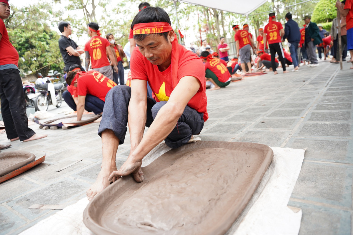 Nam giới chơi pháo đại có trọng lượng lớn hơn so với nữ pháo thủ.