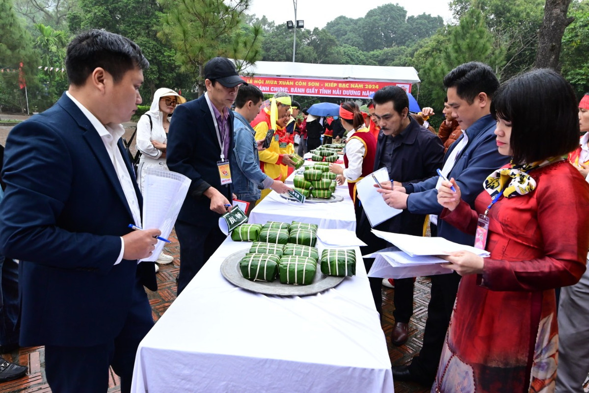 Hoi thi banh chung mo man Le hoi mua xuan Con Son - Kiep Bac 2024-Hinh-4