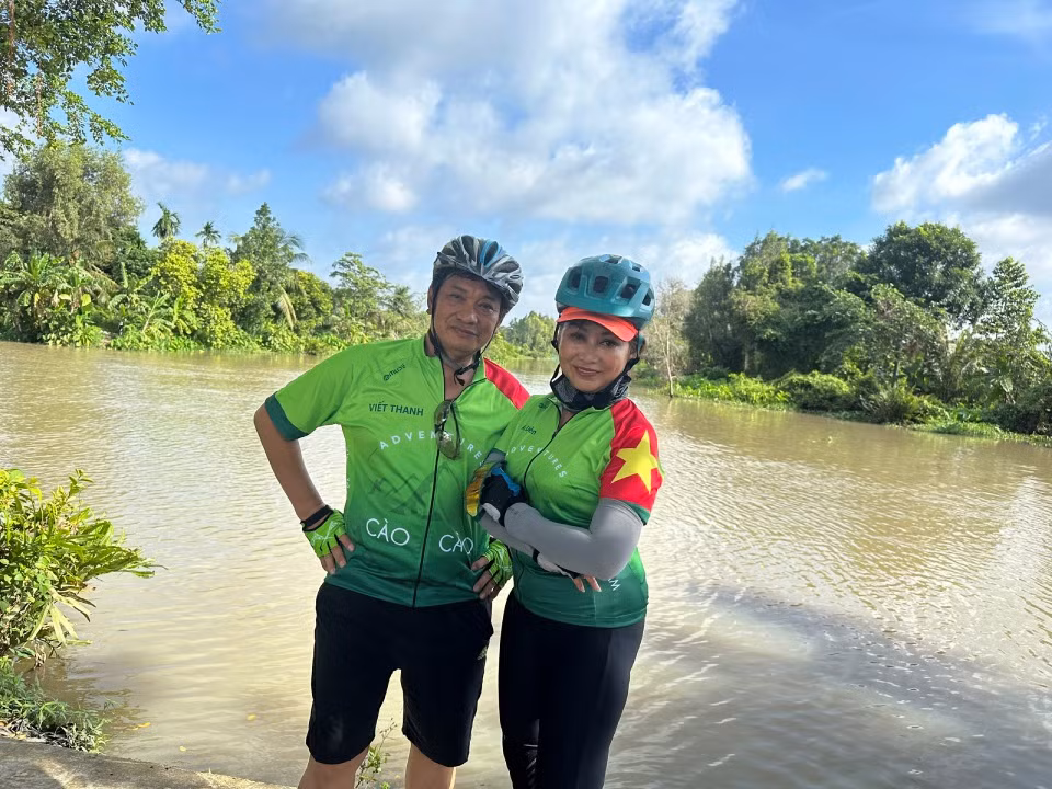 “Nguoi ban duong” dang tin cay tren moi cung duong dap xe