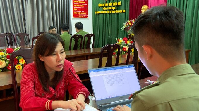 Trong chuyên án này, cảnh sát phát hiện thêm nhóm Nguyễn Thị Thu Hà (37 tuổi, trú tại Quảng Bình) và Nguyễn Văn Ninh (25 tuổi, trú tại huyện Mỹ Xuyên, tỉnh Sóc Trăng) có hành vi mua bán thận. Từ tháng 7/2020, Hà và Ninh (sống với nhau như vợ chồng) đến Bệnh viện Trung ương Huế tìm người có nhu cầu ghép thận để môi giới mua bán, ghép thận. Mỗi ca ghép thận có giá 900 triệu - 1,3 tỷ đồng. Trong số tiền trên, người hiến được nhận 450 triệu, các chi phí liên quan đến khám chữa bệnh, tiền phẫu thuật, nuôi ăn… khoảng 450 triệu đồng, Hà và Ninh thu lợi khoảng 100 triệu đồng cho mỗi ca môi giới ghép thận thành công.