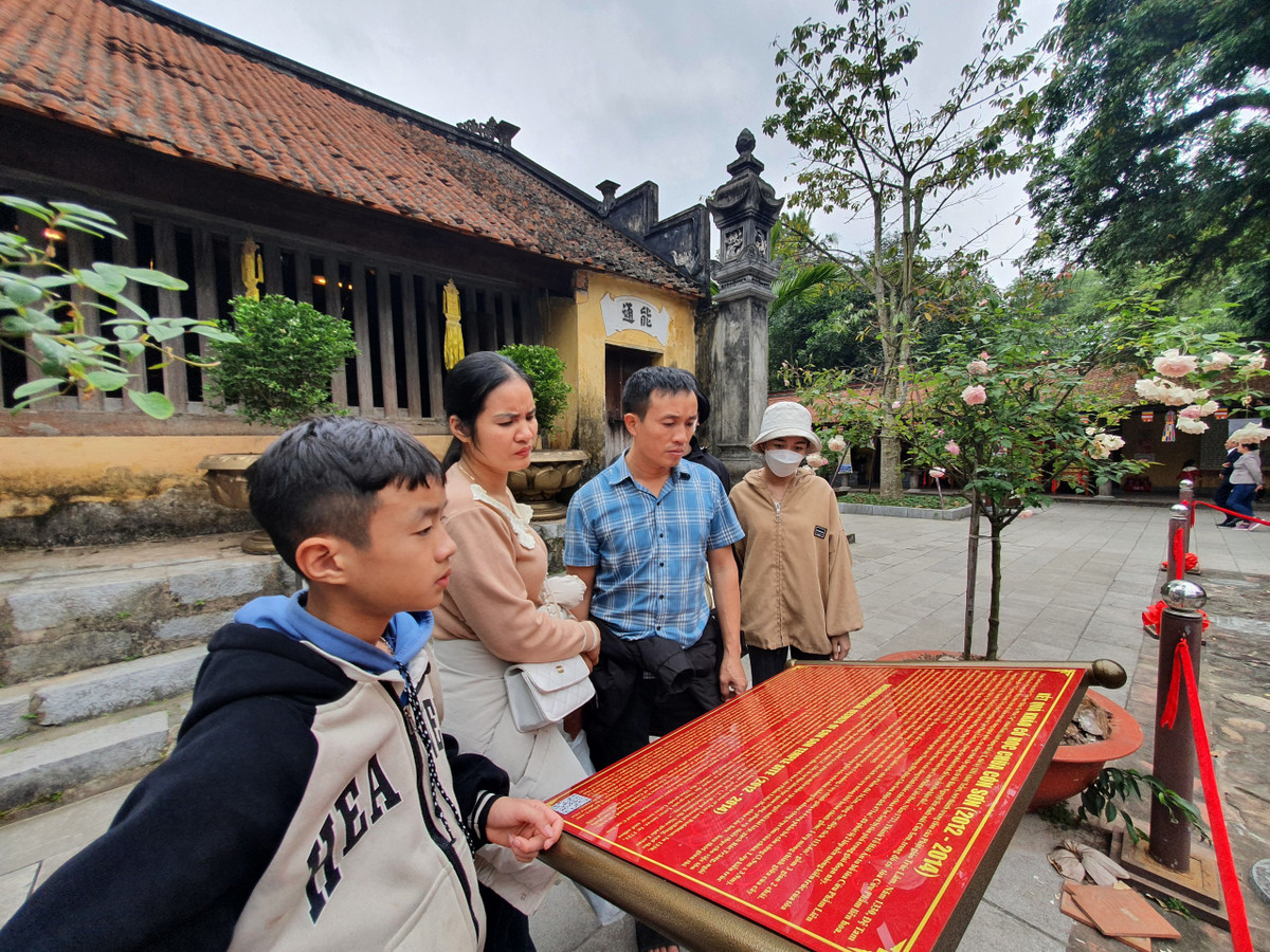 Diem nhan le hoi mua xuan Con Son - Kiep Bac nam 2024-Hinh-5