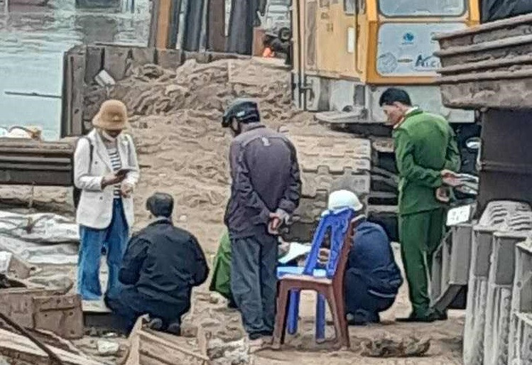 Một công nhân ngã sông tử vong khi thi công cầu Hợp Thanh 2 Mot cong nhan nga song tu vong khi thi cong cau Hop Thanh 2