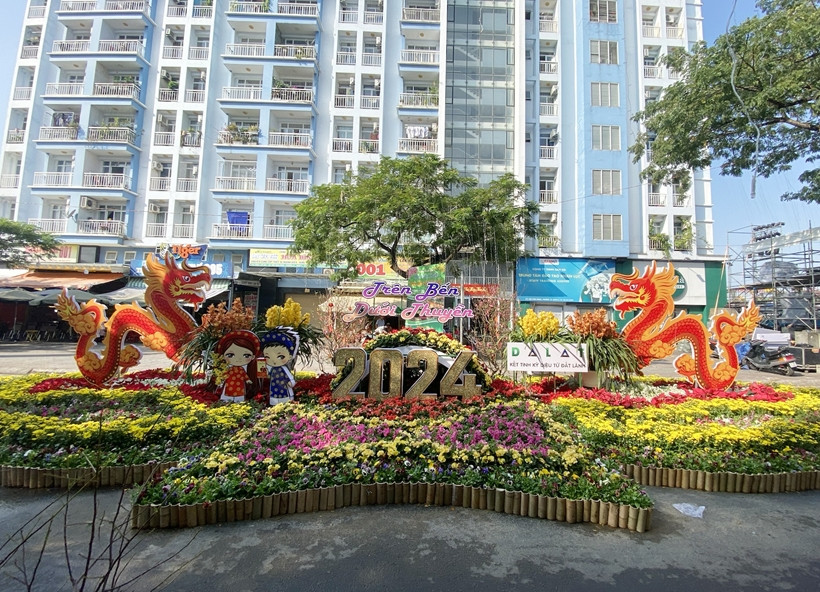 Bến Bình Đông là phiên chợ "trên bến dưới thuyền" duy nhất ở Sài Gòn còn tồn tại đến ngày hôm nay. 