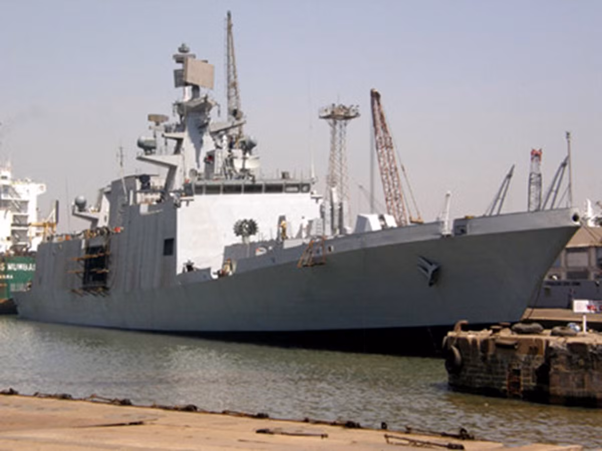 Điều đáng nói, tất cả chiến hạm này này đều do công 2 công ty nội địa đóng mới và đó là một phần trong khái niệm “Made in India” của quân đội Ấn Độ.