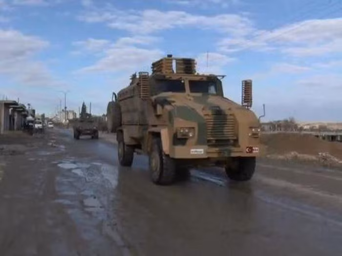 Sau khi xe tuần tra của Thổ Nhĩ Kỳ bị tấn công, Thổ Nhĩ Kỳ đã không đưa ra tuyên bố hay phản ứng với các hành động của phiến quân; rất có thể, Thổ Nhĩ Kỳ vẫn muốn liên lạc với phiến quân và biết được mục đích và suy nghĩ thực sự của họ sau hành động tiến công vào đoàn xe của Thổ Nhĩ Kỳ vừa qua.