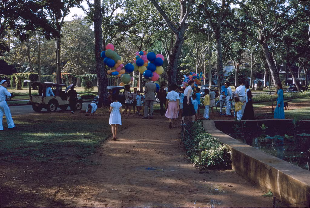 Trong Thảo Cầm Viên. Ảnh: Manhhai Flickr.