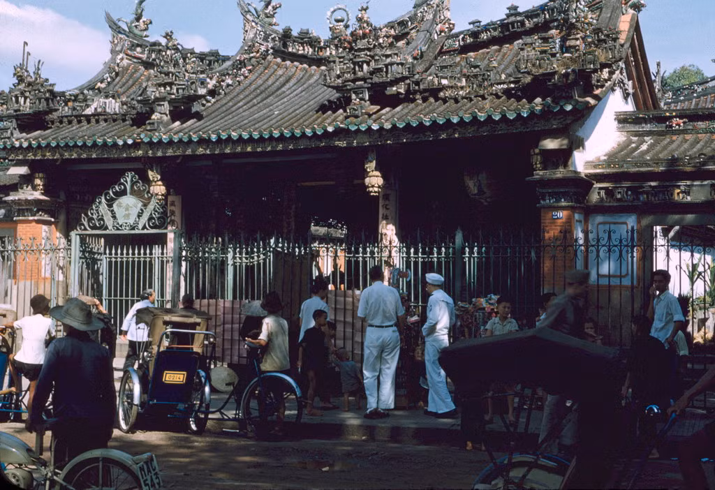 Hội quán Ôn Lăng trên đường Lão Tử. Ảnh: Manhhai Flickr.